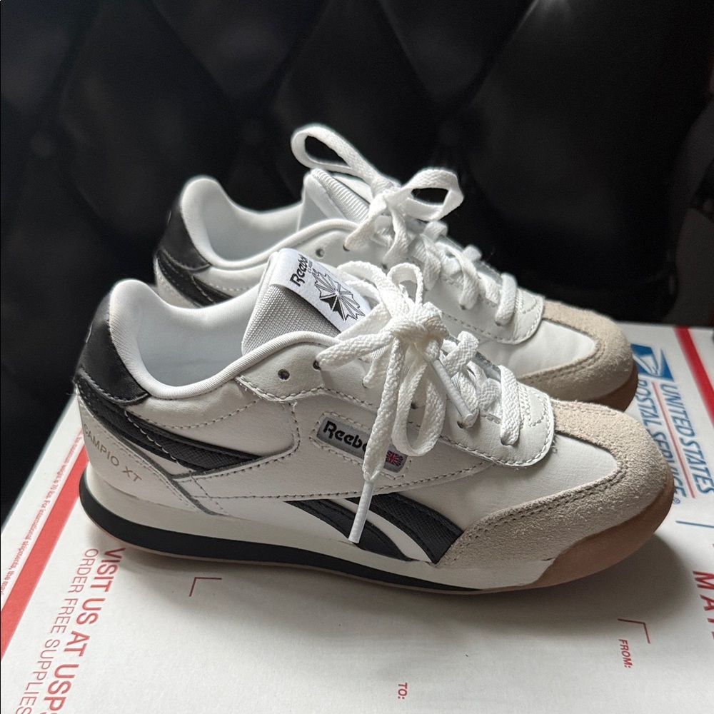 Reebok Classic White and Black Trainers  new condition
